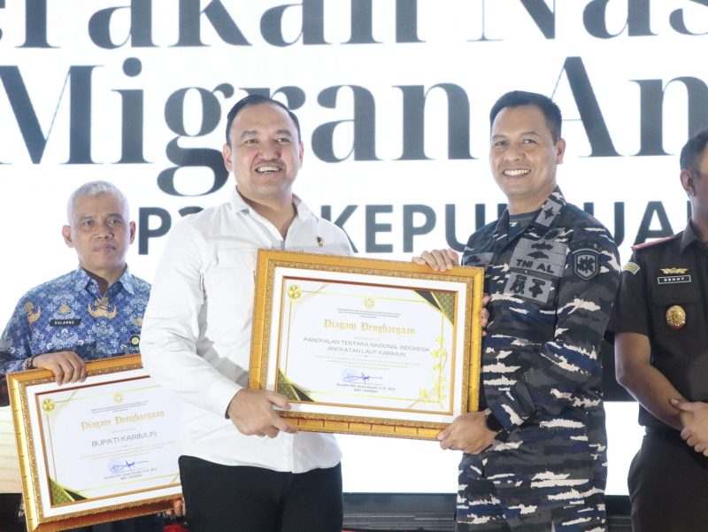 Lanal Tanjung Balai Karimun Raih Penghargaan atas Peran Aktif Cegah PMI Non-Prosedural