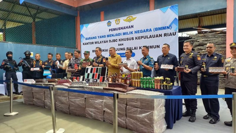 Bea Cukai Kepri Musnahkan Barang Ilegal Senilai Rp 10,9 Miliar di Karimun