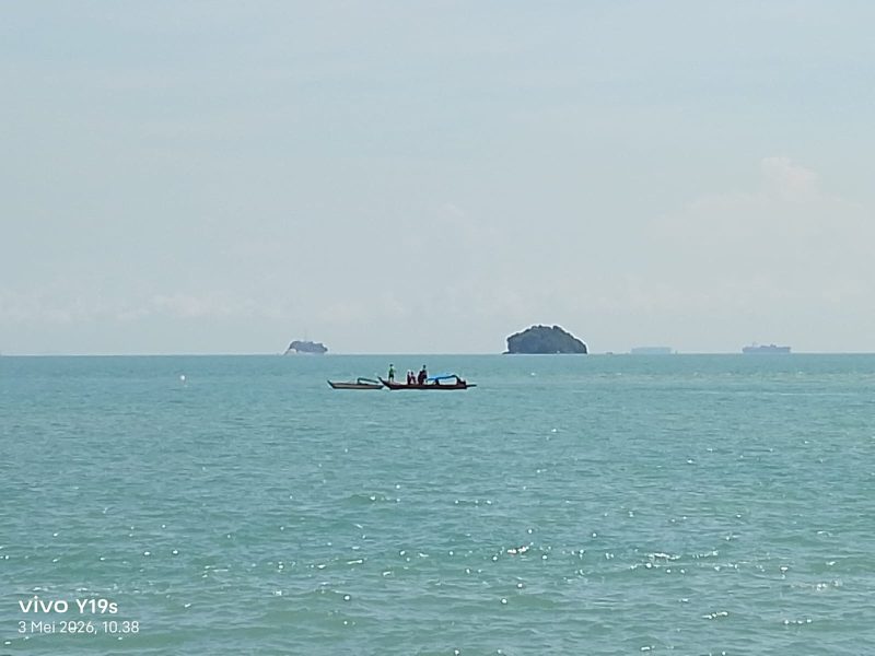 Nelayan Ditemukan Meninggal di Atas Sampan di Perairan Pongkar