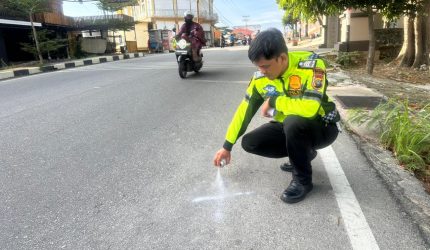 Pejalan Kaki Tewas Ditabrak Motor di Asrama Polisi Kapling