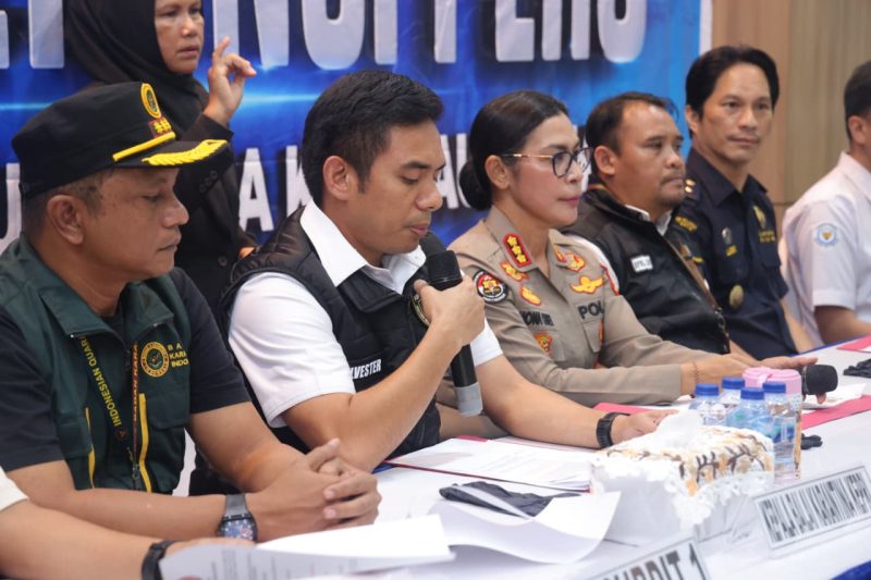 Polda Kepri Gagalkan Penyelundupan 100.000 Benih Lobster di Batam, Kerugian Negara Ditaksir Rp10 Miliar