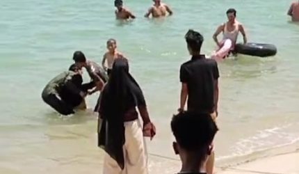 Bapak dan Anak Tenggelam di Pantai Pelawan, Satu Meninggal Dunia