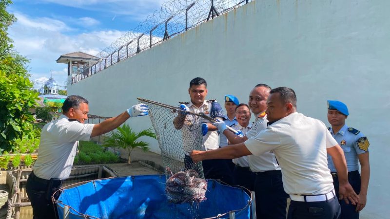 Rutan Karimun Panen 65 Kilogram Lele, Dukung Ketahanan Pangan Nasional dan Pembinaan Warga Binaan