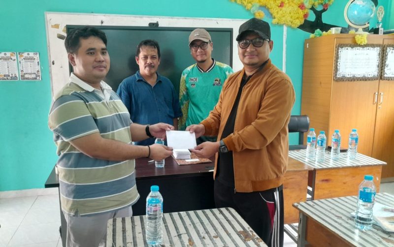 PT Karimun Granite Salurkan Insentif Guru, Dukung Kesejahteraan Tenaga Pendidik di Karimun