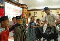 HUT Ke-50 PT TIMAH, Ratusan Warga Kundur Ikuti Khitanan Massal, Donor Darah, dan Cek Kesehatan Gratis