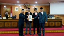 Bupati Karimun Ajukan KUA-PPAS 2027, Target Pendapatan Daerah Rp1,4 Triliun untuk Perkuat Ekonomi dan SDM