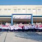 Jajaran Manajemen dan Tenaga Kesehatan IHC RSBT Karimun berfoto bersama usai pelaksanaan Upacara Peringatan HUT Kemerdekaan RI ke-81.