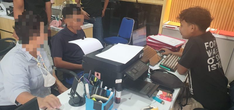 Polisi Ungkap Kasus Penganiayaan Ojol Perempuan di Karimun, Pelaku Ternyata Adik Kandung Korban