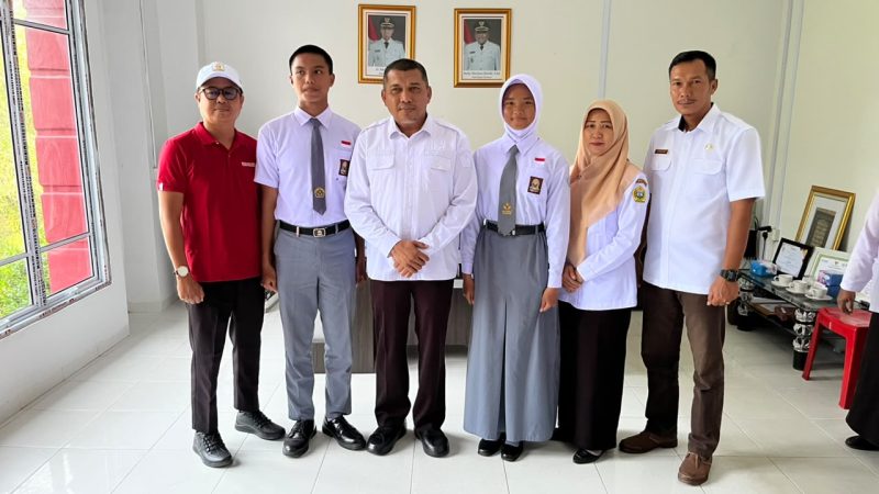 Wakil Bupati Karimun Lepas Dua Putra-Putri Terbaik Menuju Paskibraka Provinsi Kepri 2026