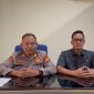 Kapolsek Kundur AKP Sarianto didampingi Kanit Reskrim Polsek Kundur Ipda Denny klarifikasi terkait informasi viral di wilayah Kundur. FOTO: Humas Polres Karimun