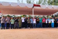 Gerakan Penanaman Pohon sebanyak 600 bibit Hasil Kerjasama Pemkab Karimun dan Pelindo Karimun. FOTO: HUMAS PEMKAB KARIMUN