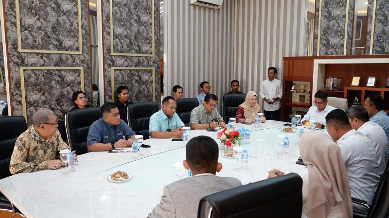 Pemkab Karimun-KJRI Johor Bahru Siapkan Skema Khusus PMI untuk Bekerja di Malaysia. 