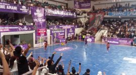 Salah satu pertandingan tim futsal putra AXIS Nation 2026 di Batam.