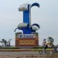 Tugu Adipura Karimun Tumbang, Bagian Atas Ambruk ke Badan Jalan