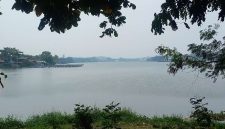 Penampakan Kabut Adap menyelimuti area sekitaran Danau RSUD Muhammad Sani