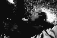 Warga menangkap pelaku pencurian yang kabur ke Kebun Sawit, setelah mencuri Getah Karet.