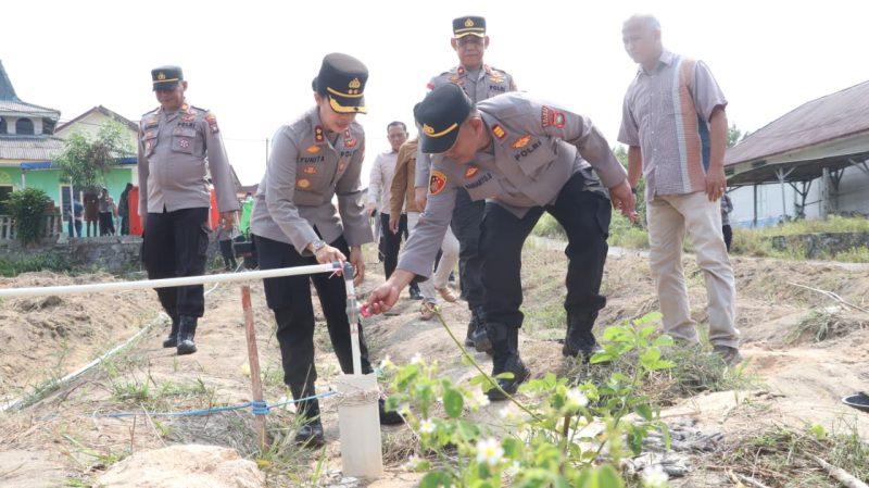 Kapolres Karimun Bangun Sumur Bor Gratis untuk Warga Kundur