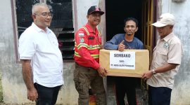 PT AAP Salurkan 25 Paket Sembako untuk Janda dan Warga Kurang Mampu di Pongkar