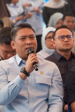 BGN Uji Coba MBG Prasmanan di Kelas, Makanan Diantar Hangat dari Dapur SPPG