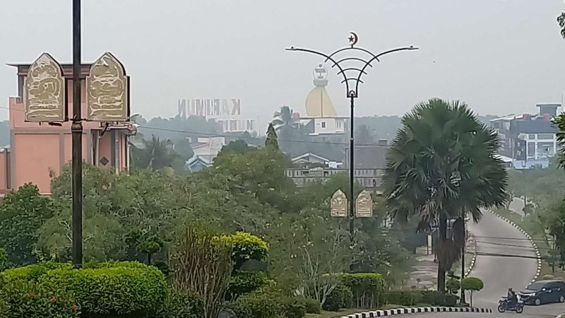 Asap Kiriman Sumatera dan Kalimantan Selimuti Karimun, Jarak Pandang Kurang dari 1 Kilometer