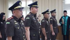 Kajari Karimun Lantik Empat Pejabat Baru, Rezi Dharmawan Jabat Kacabjari Tanjungbatu