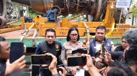 Polda Kepri Bongkar Impor Ilegal 3 Mesin Pesawat dari Singapura Senilai Rp30 Miliar
