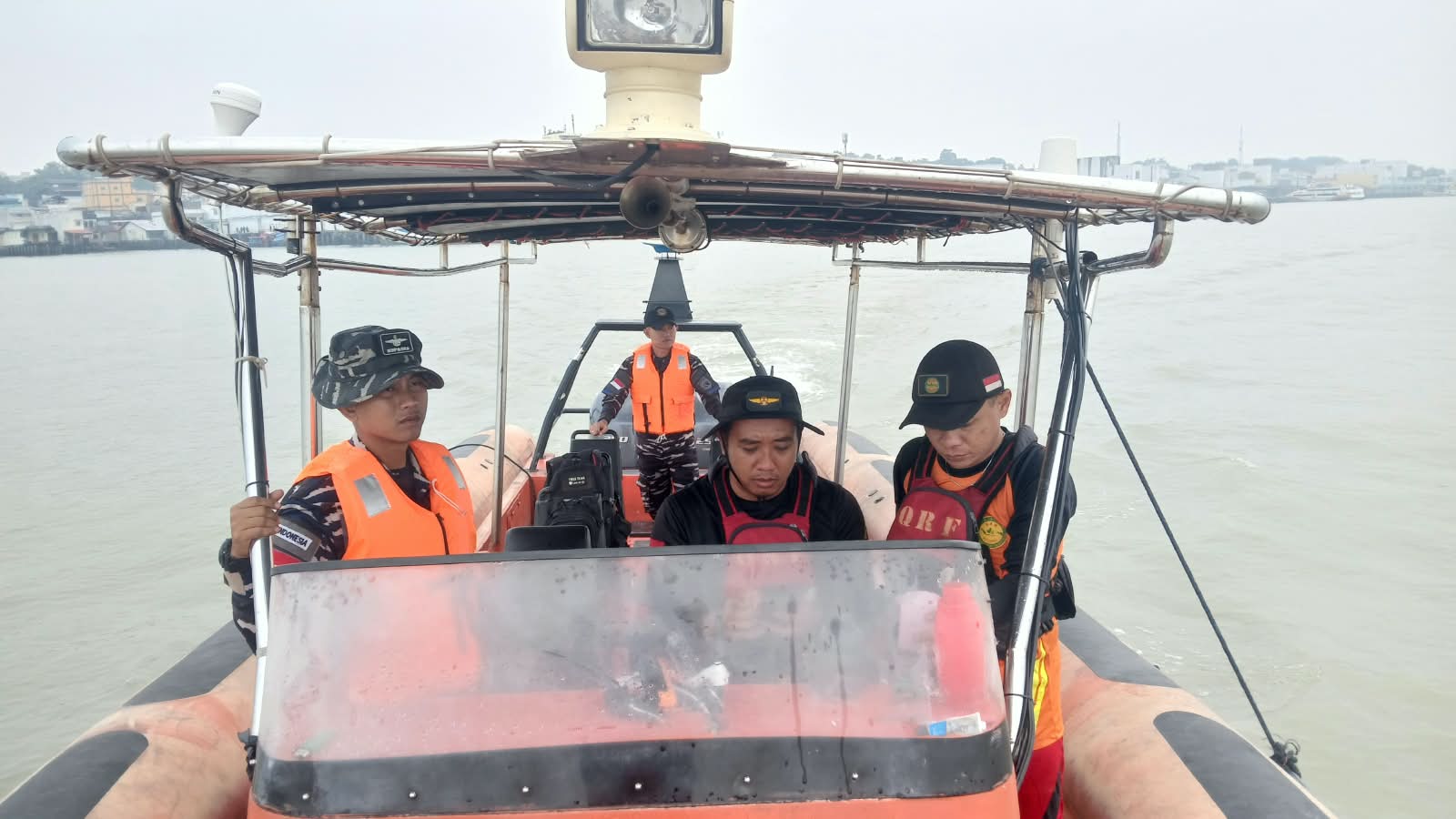Nelayan Hilang Saat Menjaring Ikan di Perairan Kundur, Tim SAR Lakukan Pencarian