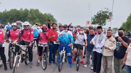 HKKA Karimun Bagikan 5.000 Masker Gratis di Tengah Kabut Asap